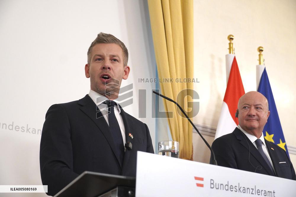 Hungarian PM Magyar at press conference
