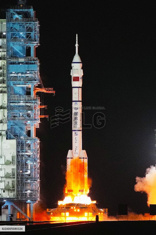 China launches new spaceship