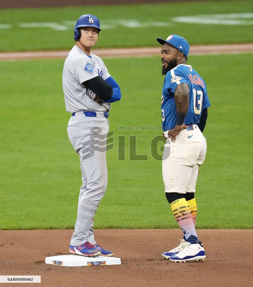 Baseball: Dodgers vs. Brewers