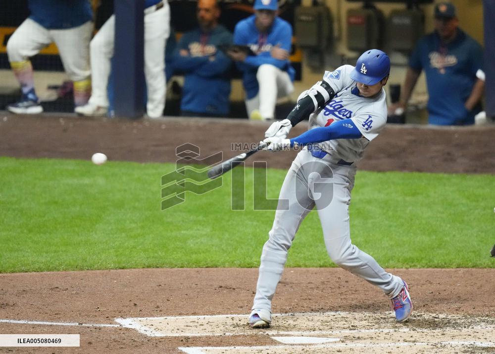 Baseball: Dodgers vs. Brewers