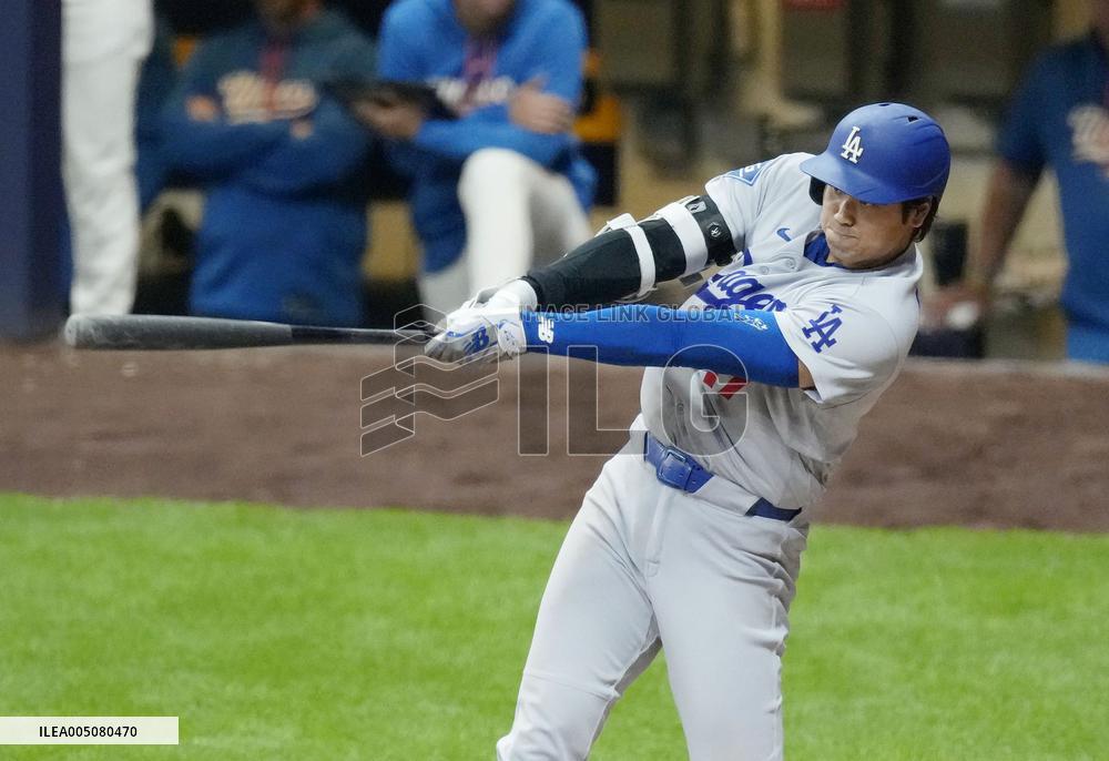 Baseball: Dodgers vs. Brewers