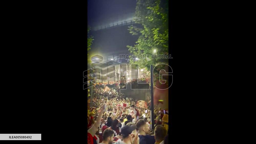 UK: Arsenal Supporters Celebrate Premier League Title Win 2