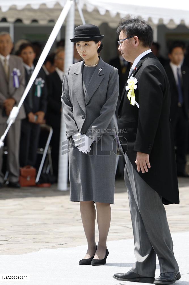 Memorial ceremony for unidentified war dead