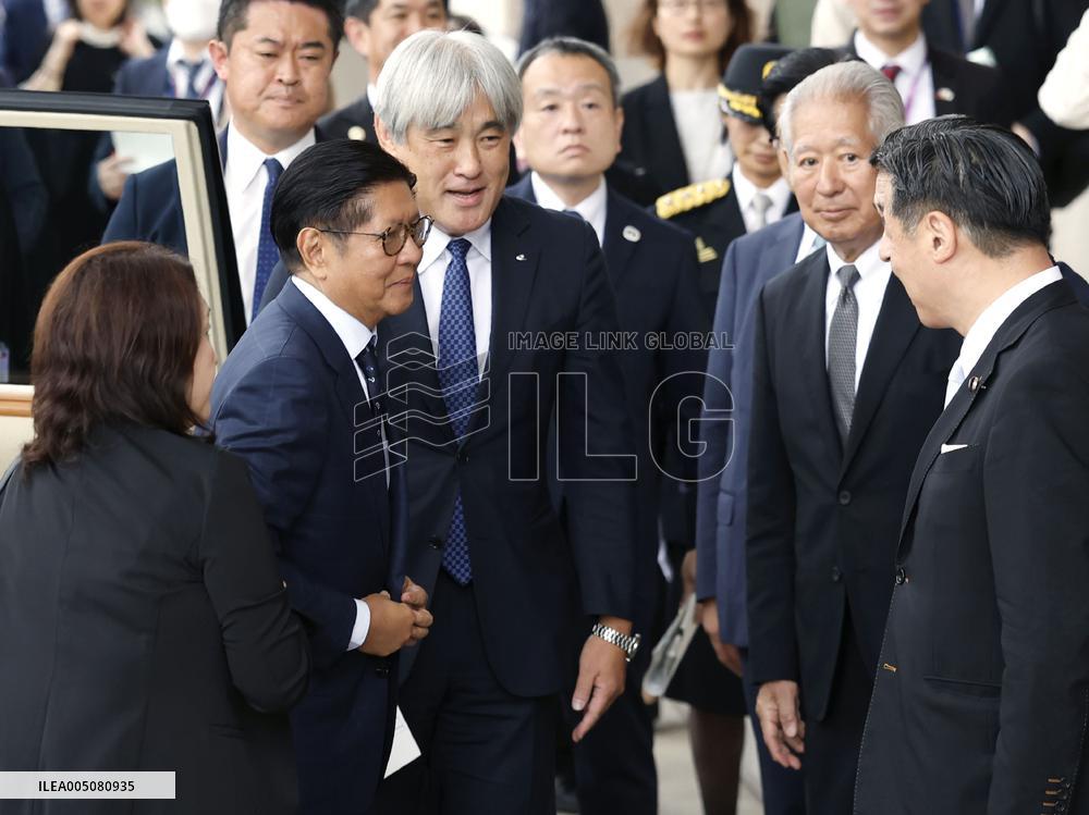 Philippine president in Japan's parliament