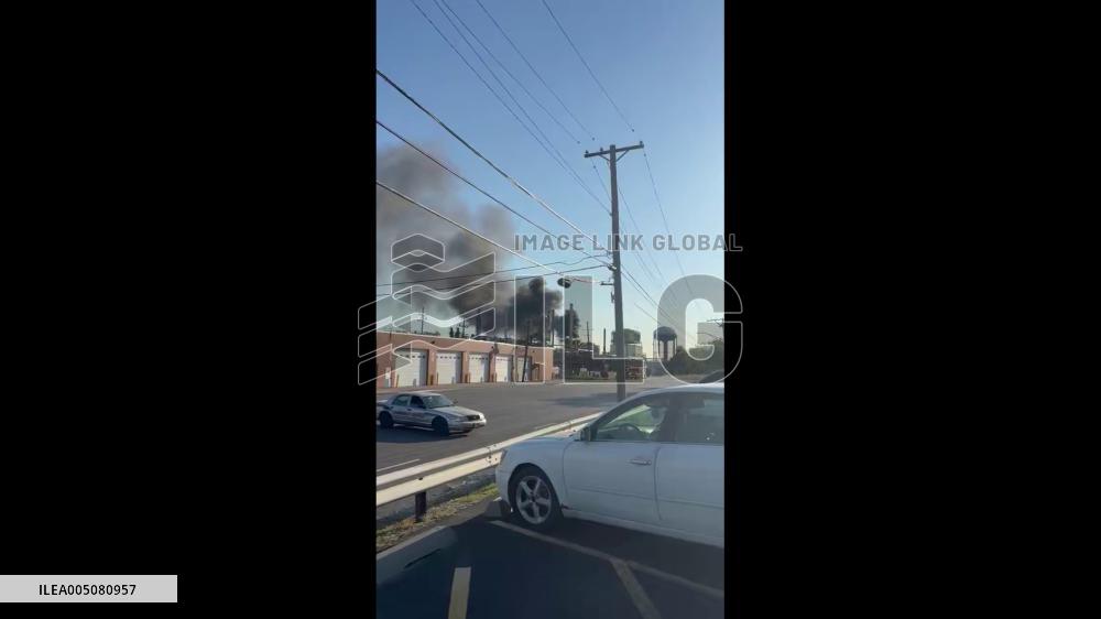 US: Chemical Plant Fire Sends Massive Smoke Plume Over Southwest Chicago Suburb