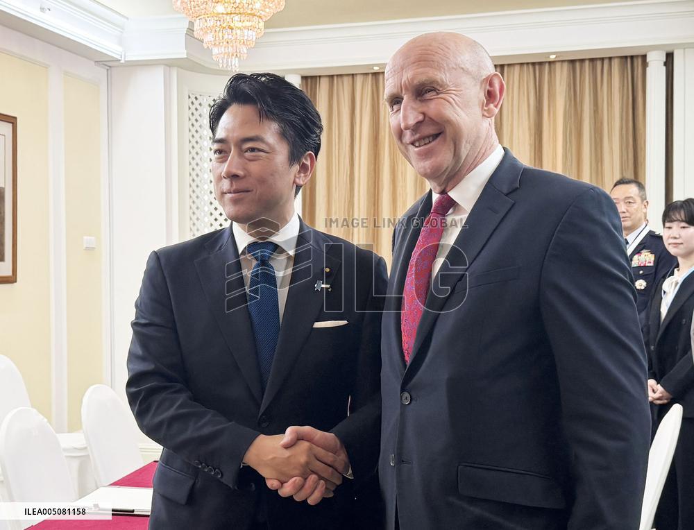 Japan Defense Minister Koizumi, British Defense Secretary Healey meet