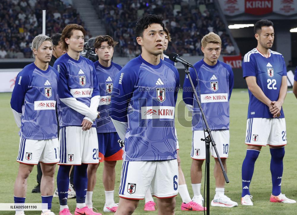Football: Japan vs. Iceland