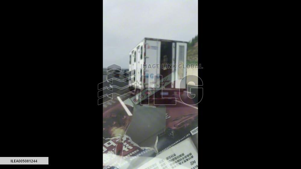China: Tiny Chick Found Standing Alone Inside Open Truck on Shandong Highway