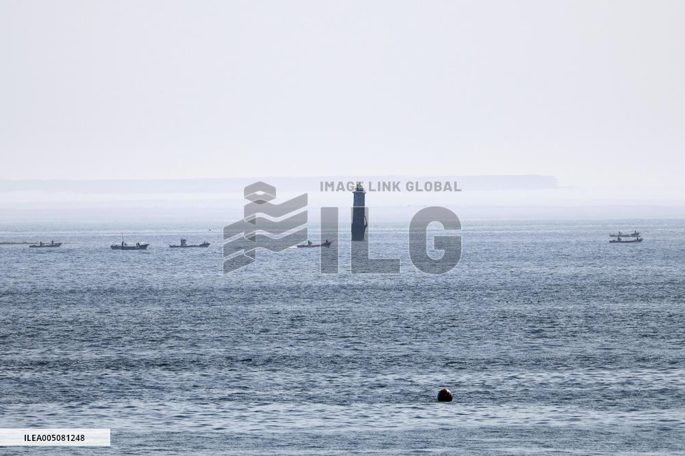 Kelp harvesting season begins in Hokkaido
