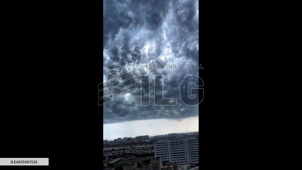 China: Stormy Sky Captured in Time-Lapse in Quanzhou