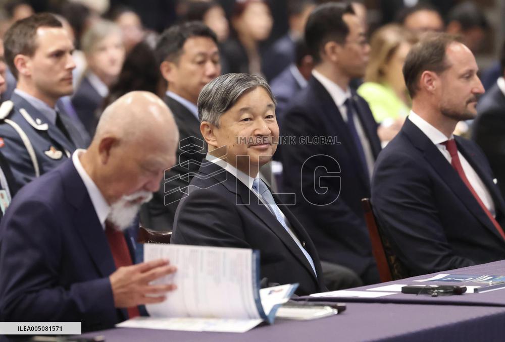 Emperor at inaugural ocean forum in Tokyo