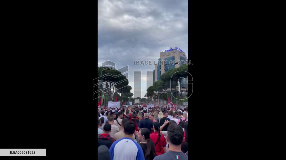 Albania: Police Use Water Cannon to Disperse Protesters in Tirana