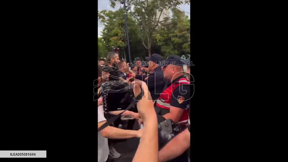 Albania: Tirana Protesters Press Up Against Police Lines at Kushner Resort Rally