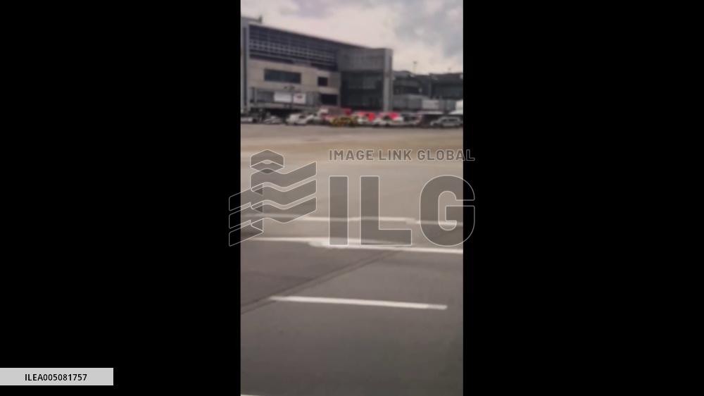 Germany: Employees Injured as Lufthansa Boeing 787 Nose Gear Collapses at Frankfurt Airport