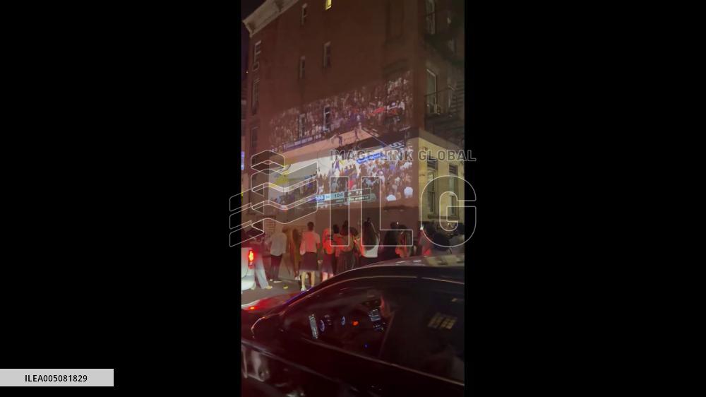 US: Knicks Fans Fill NYC Streets After Game 2 Win Over Spurs