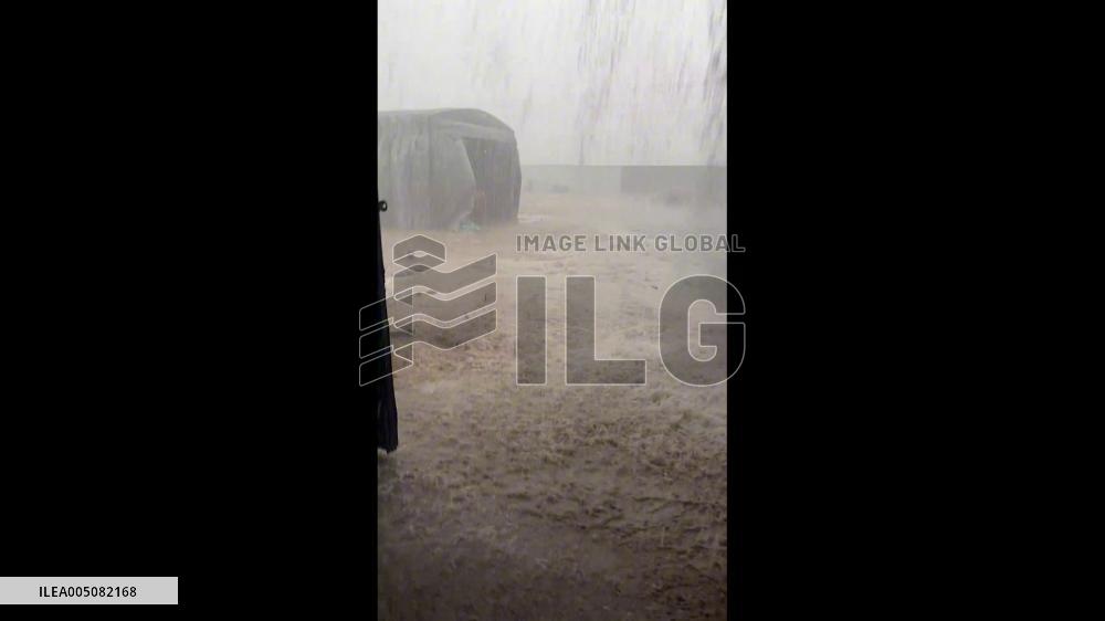 China: Heavy Downpour Turns Streets Into Waterlogged Scenes in Langfang, Hebei