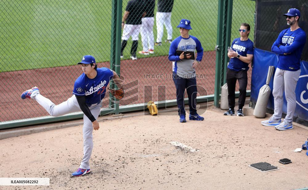 Baseball: Dodgers vs. Pirates