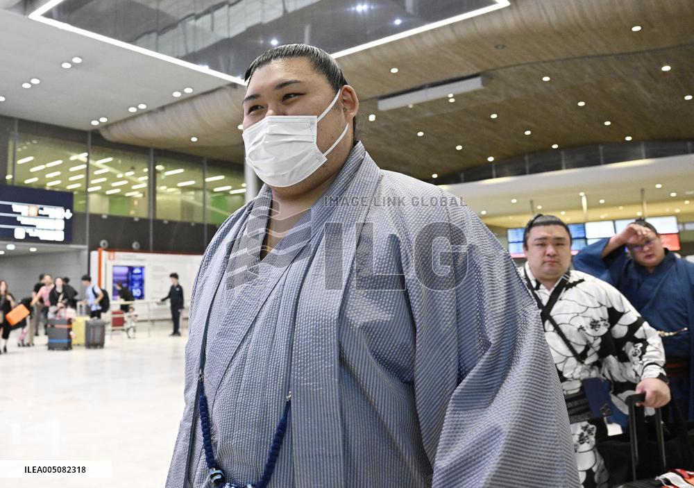 Sumo: Paris exhibition
