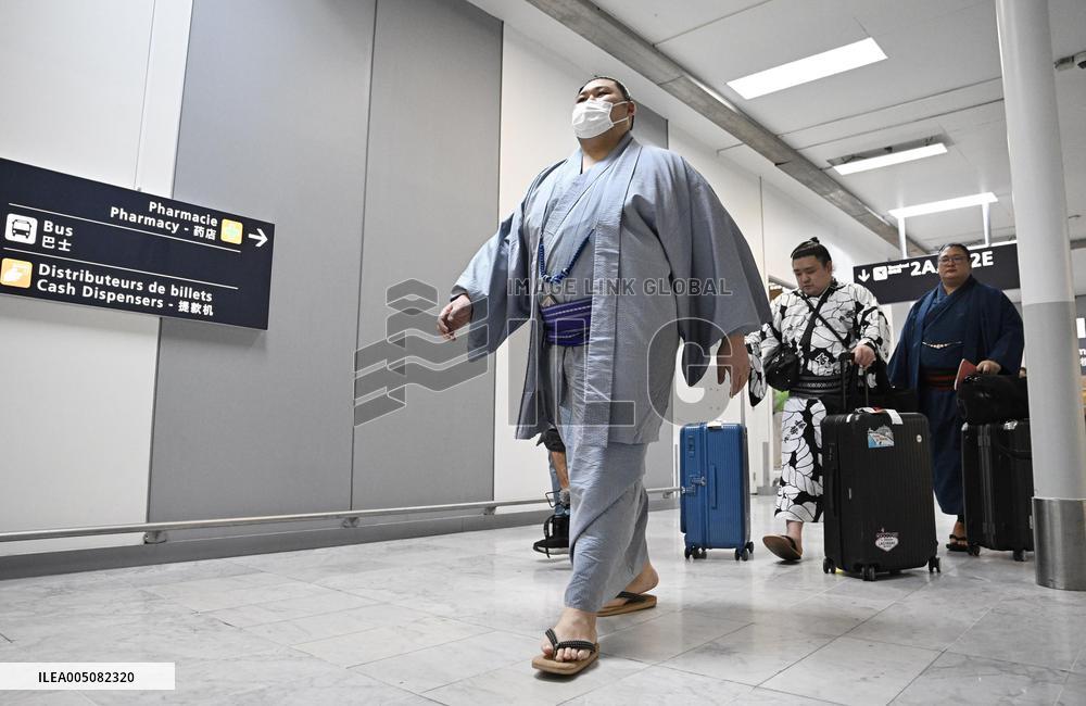 Sumo: Paris exhibition