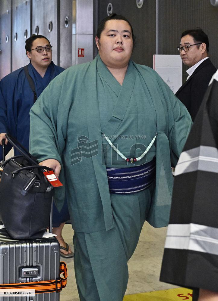Sumo: Paris exhibition