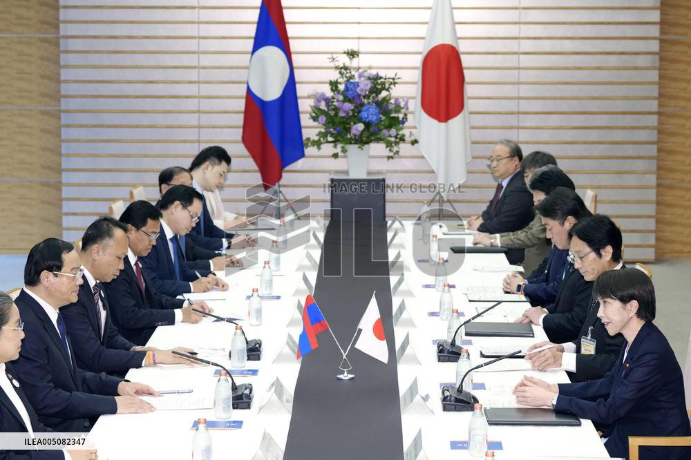 Japan, Laos summit talks