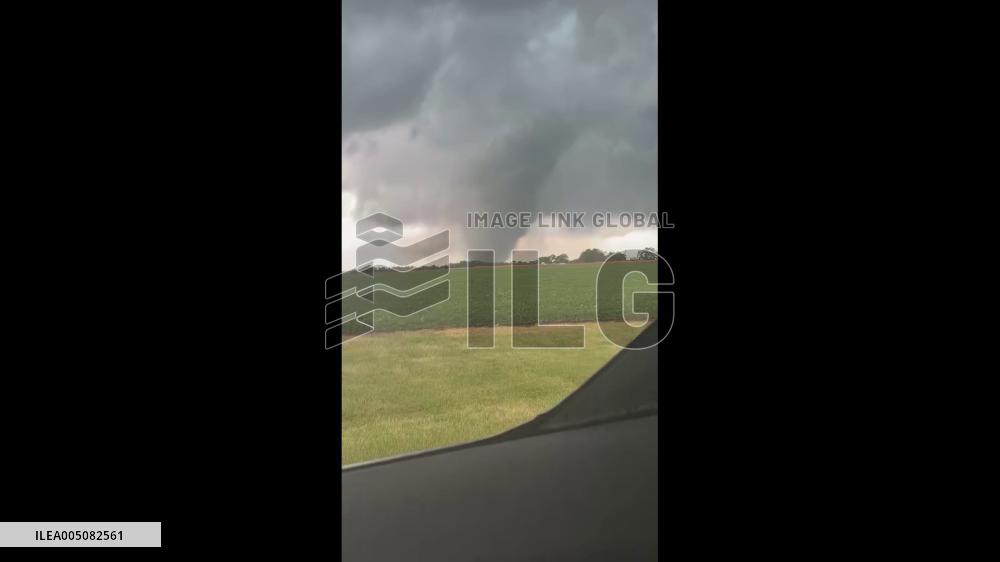 US: Severe Storms Spawn Multiple Tornadoes Across Illinois