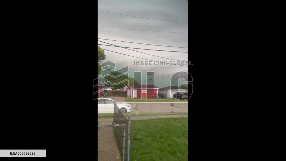 US: Massive Storm Clouds Roll In Over Kenosha as Severe Thunderstorms Strike Wisconsin