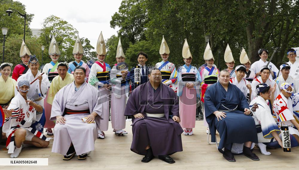 Sumo: Paris tournament