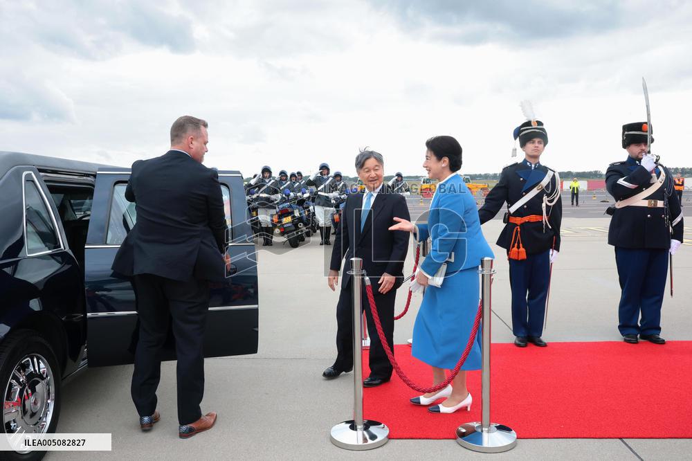 Japan's emperor, empress arrive in Netherlands