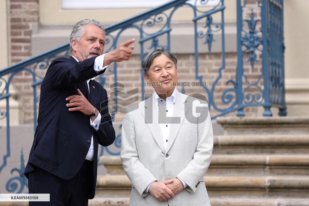 Japan's emperor in Netherlands