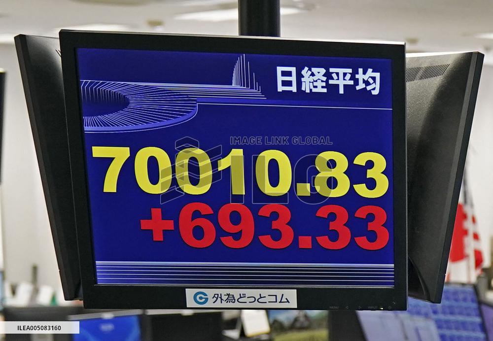 Nikkei rises above 70,000 for 1st time
