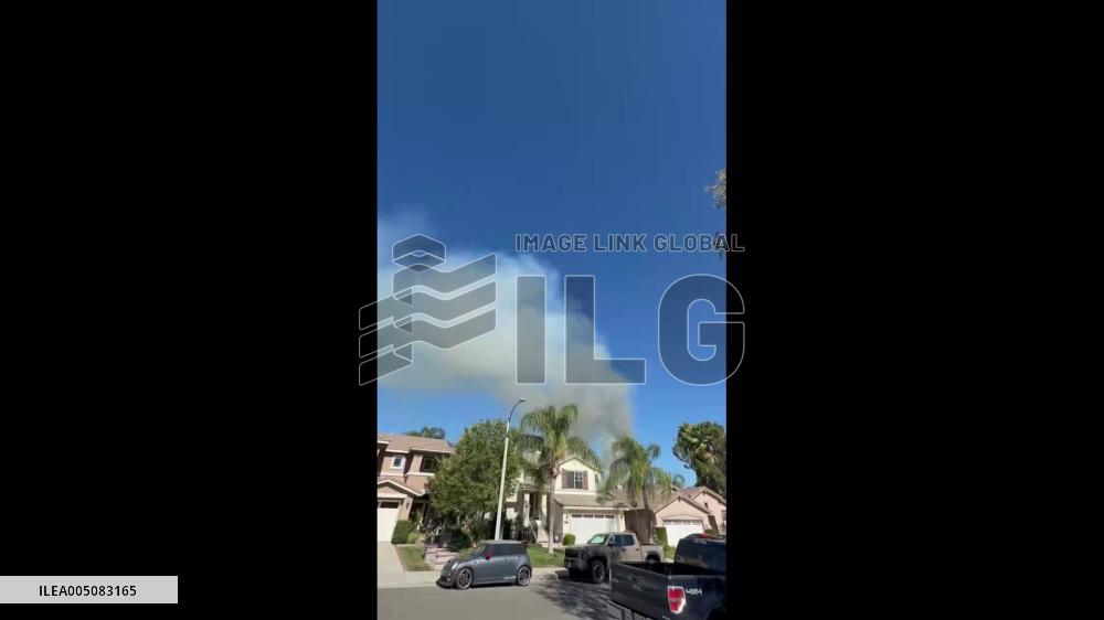 US: Max Fire Erupts in Stevenson Ranch, California, Prompting Evacuations 2