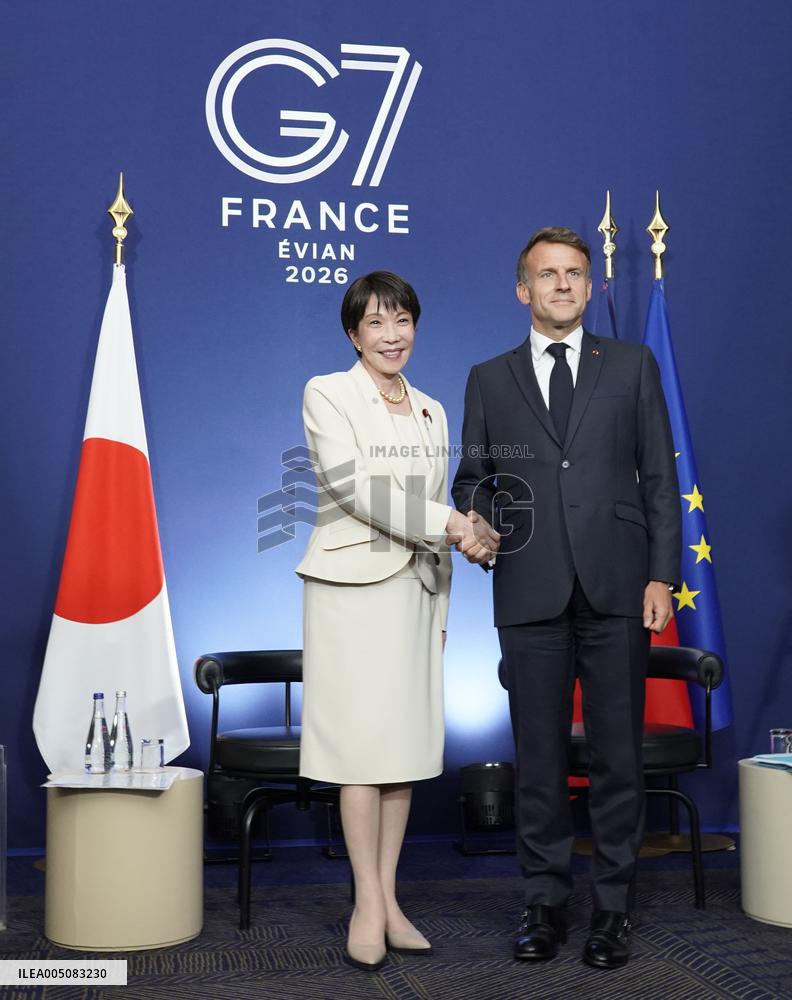 Japan-France summit in France