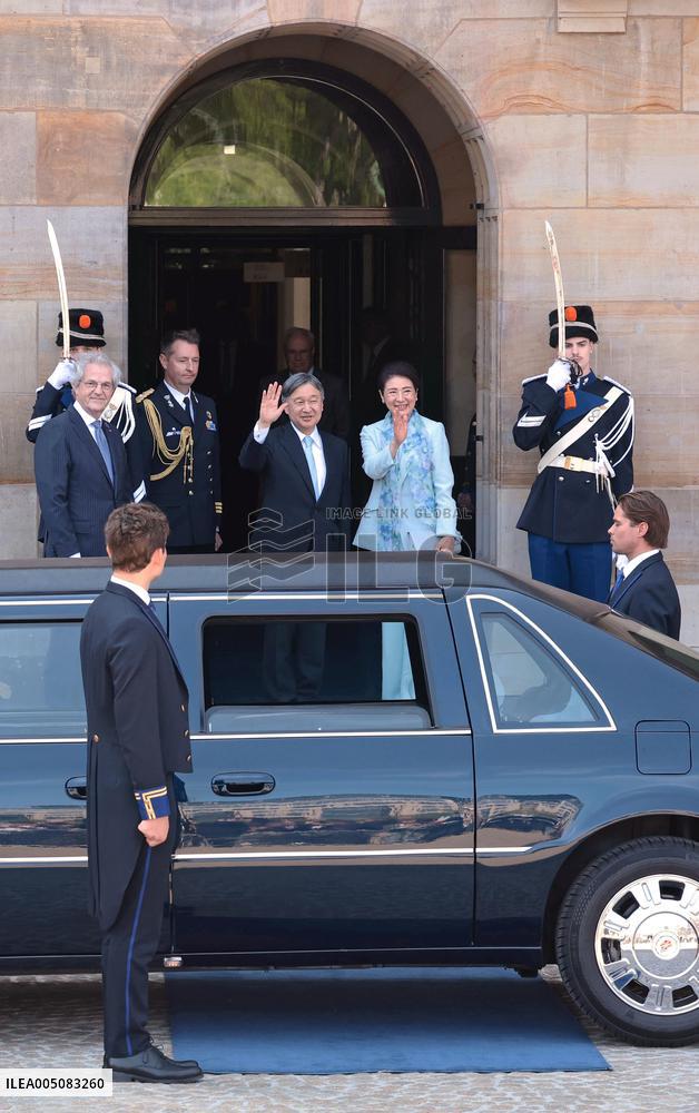 Japan's emperor, empress in Amsterdam