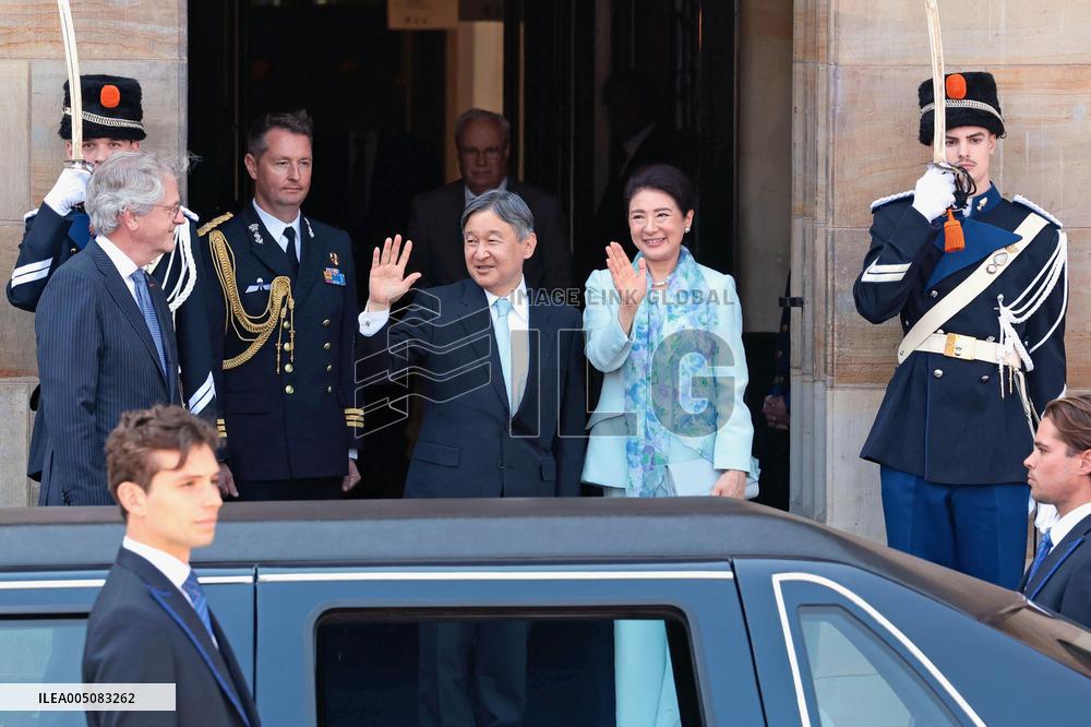 Japan's emperor, empress in Amsterdam