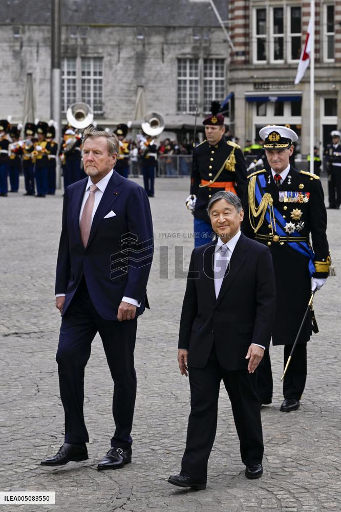 Japan's emperor, empress in Amsterdam