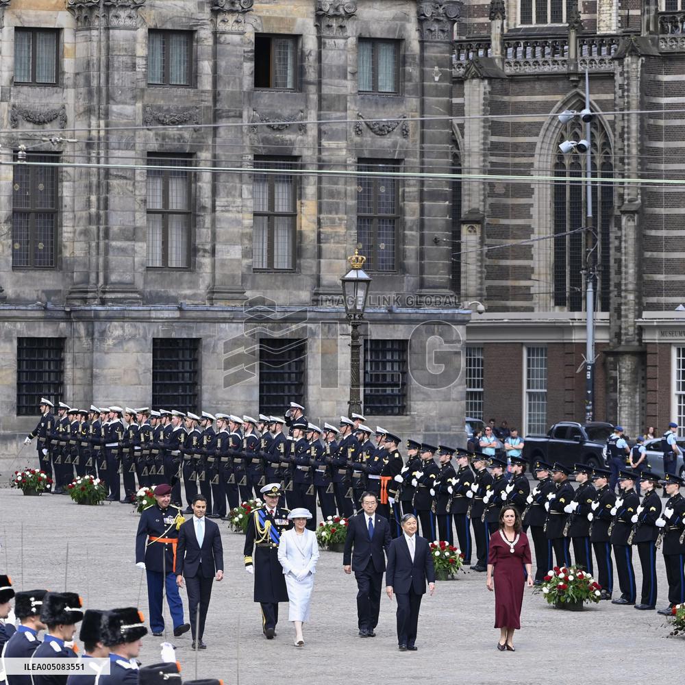 Japan's emperor, empress in Amsterdam