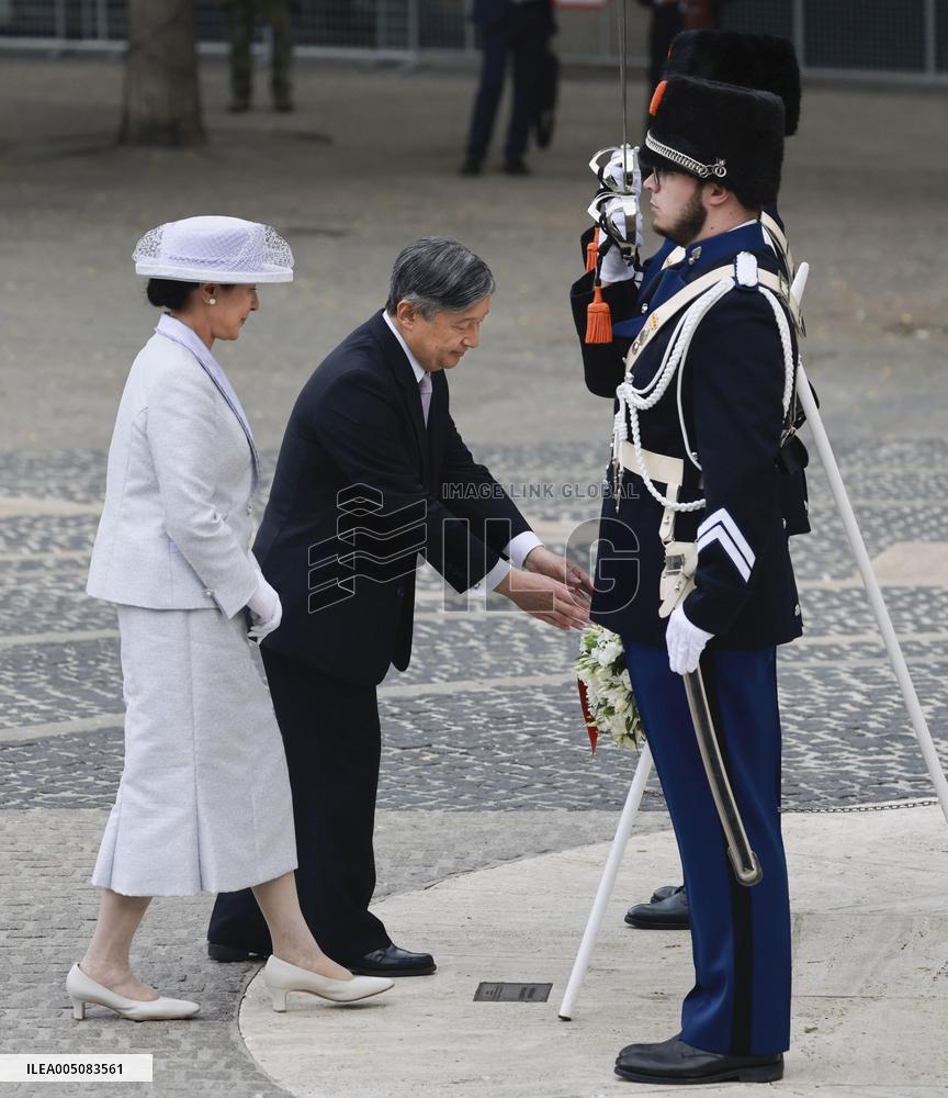 Japan's emperor, empress in Amsterdam