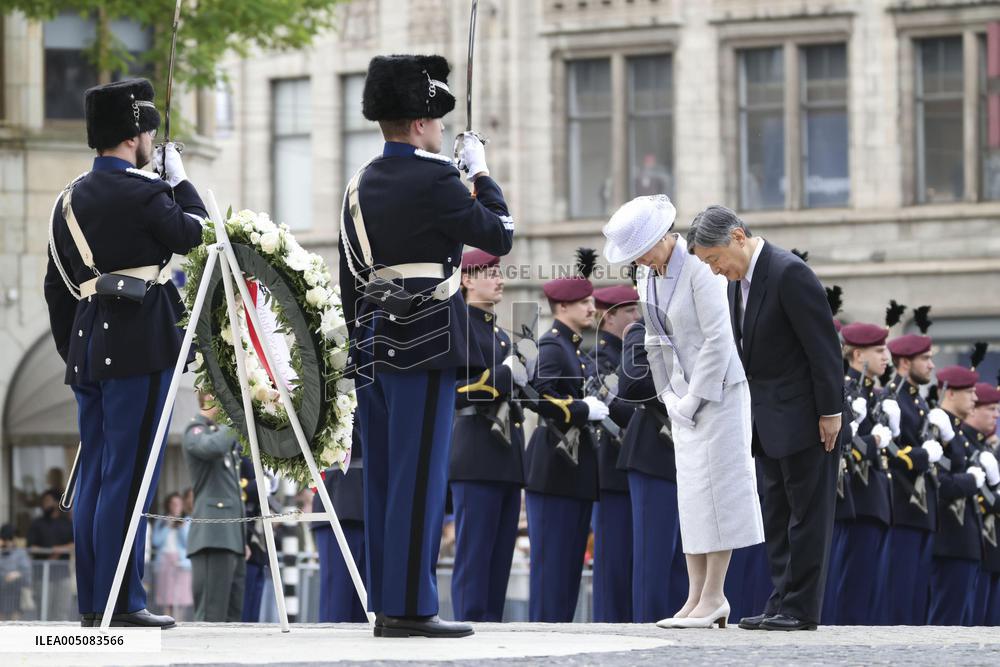 Japan's emperor, empress in Amsterdam