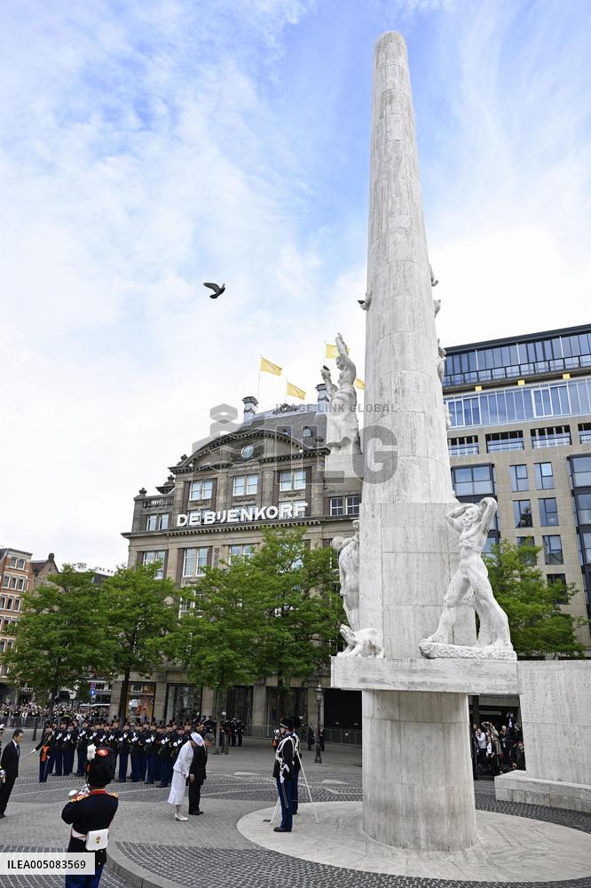 Japan's emperor, empress in Amsterdam