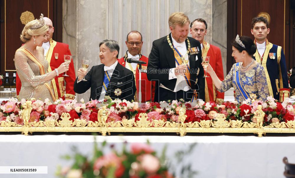 Japan's emperor, empress in Amsterdam