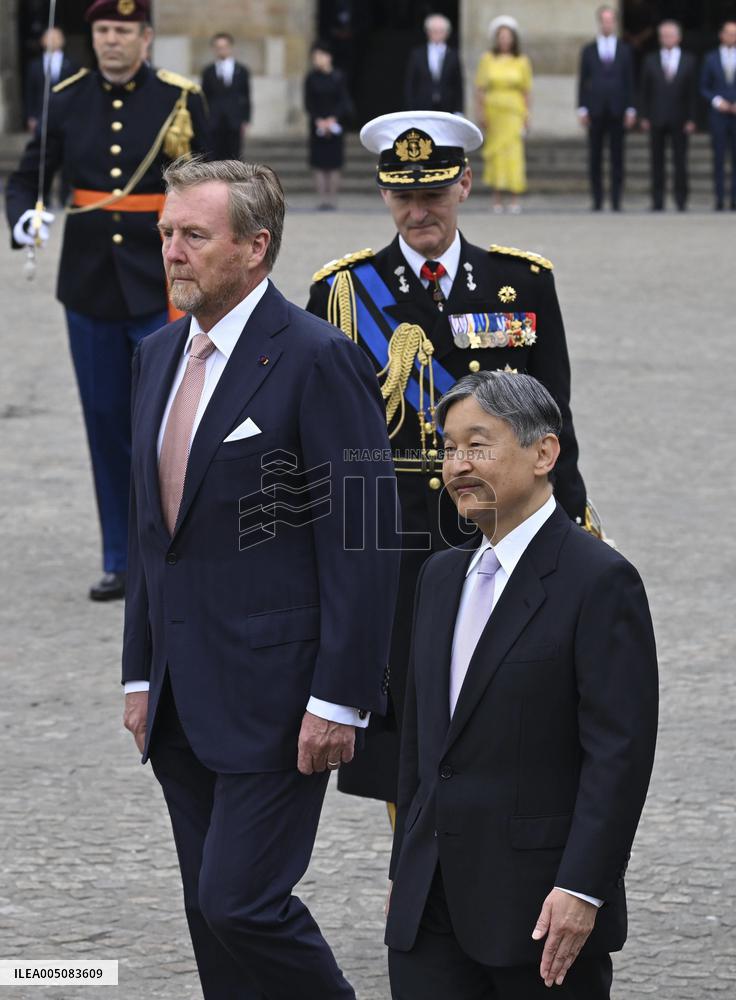 Japan's emperor, empress in Amsterdam