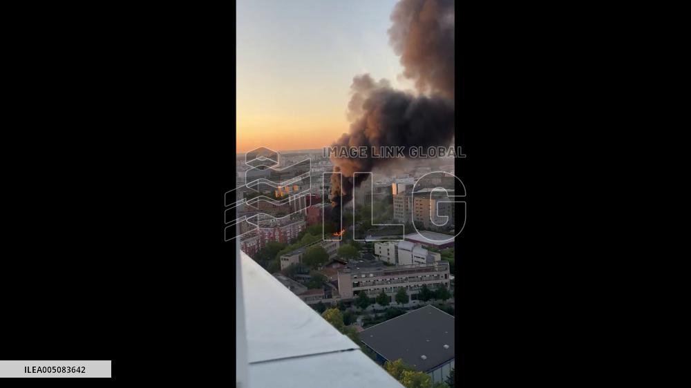 France: Bus Catches Fire Near Porte d’Ivry in Paris 13th Arrondissement
