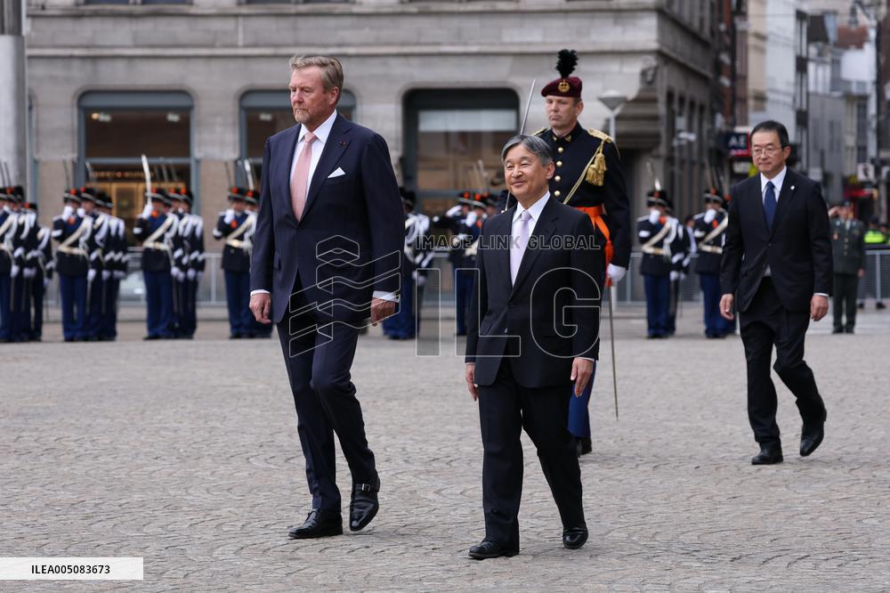 Japan's emperor, empress in Amsterdam