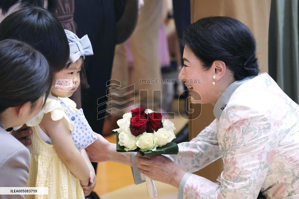 Japan's imperial couple visit children's cancer hospital in Utrecht
