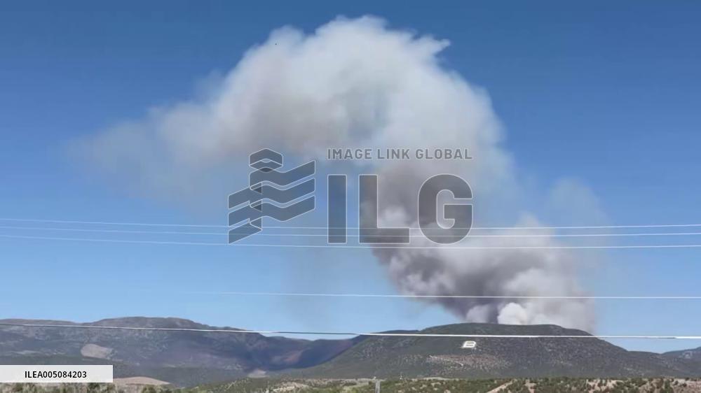 US: Cottonwood Fire Burns in Beaver County, Utah, Prompting Evacuations 3