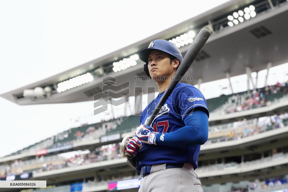 Baseball: Dodgers vs. Twins