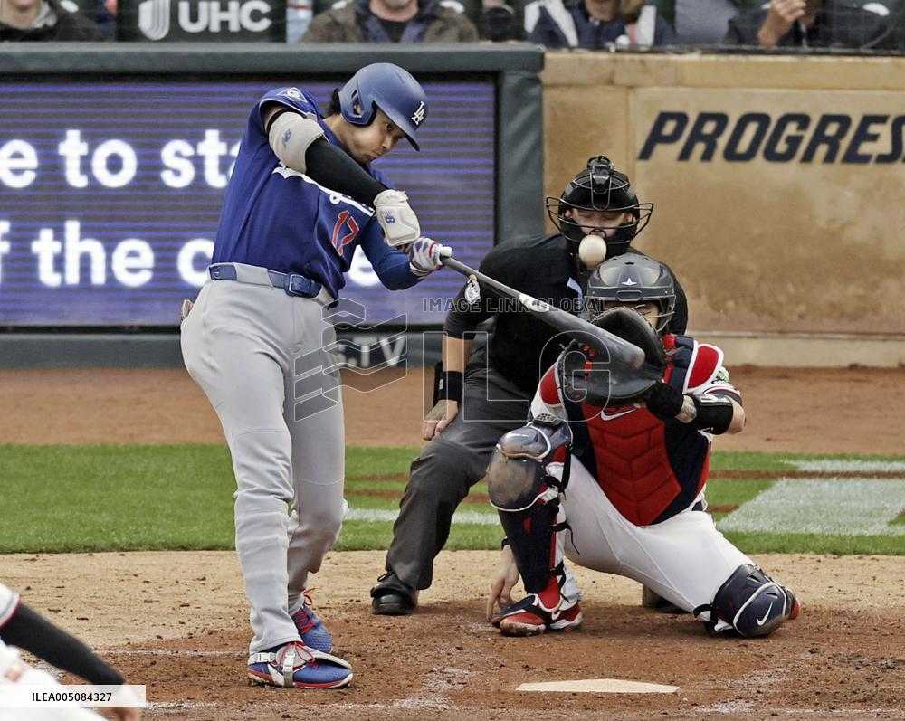 Baseball: Dodgers vs. Twins