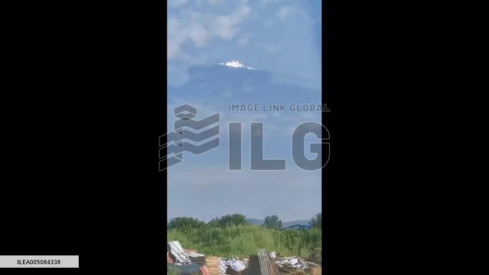 China: Massive Cloud Formation Resembling Alien Vessel Filmed Over Guangxi