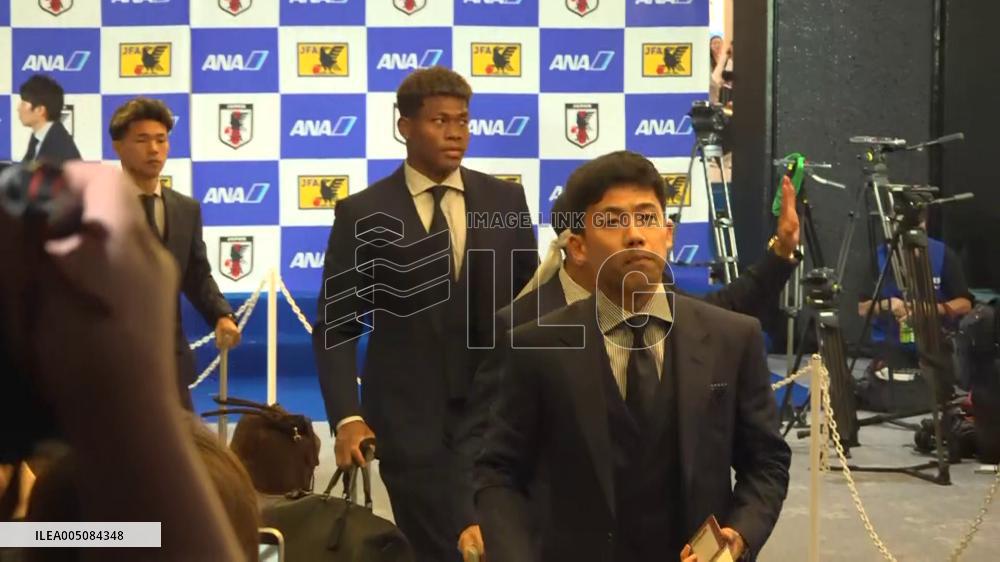 Football: Japan players departing for Mexico
